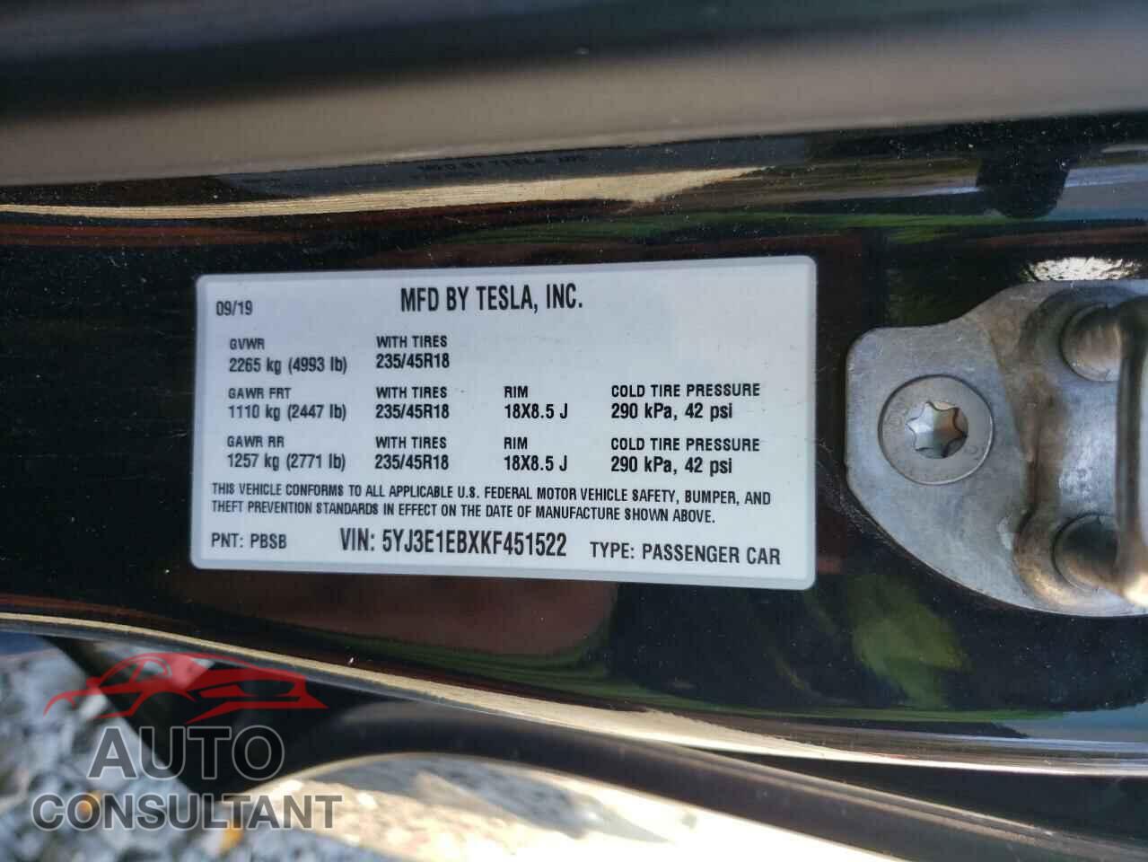 TESLA MODEL 3 2019 - 5YJ3E1EBXKF451522