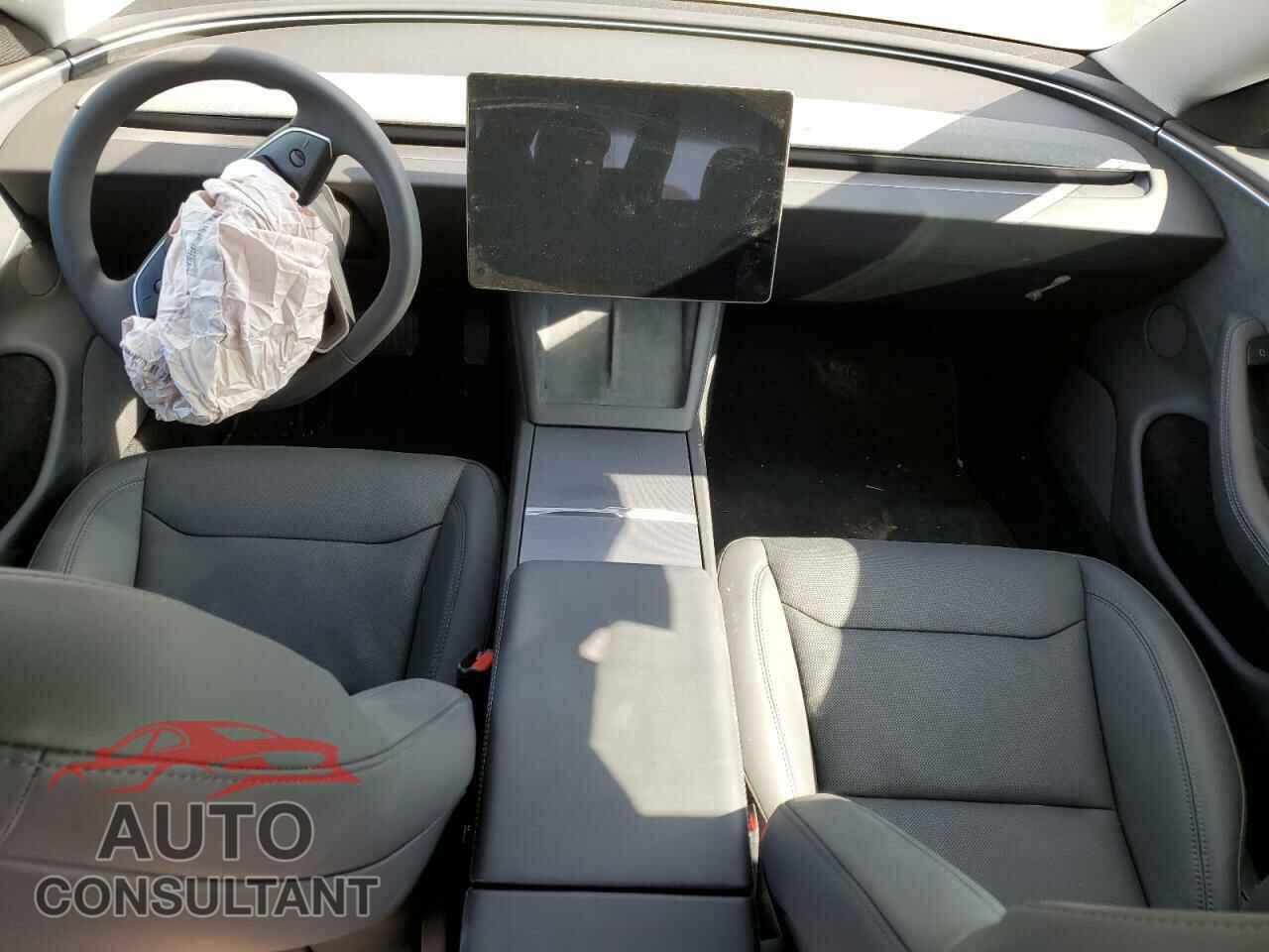 TESLA MODEL 3 2024 - 5YJ3E1EB4RF793879