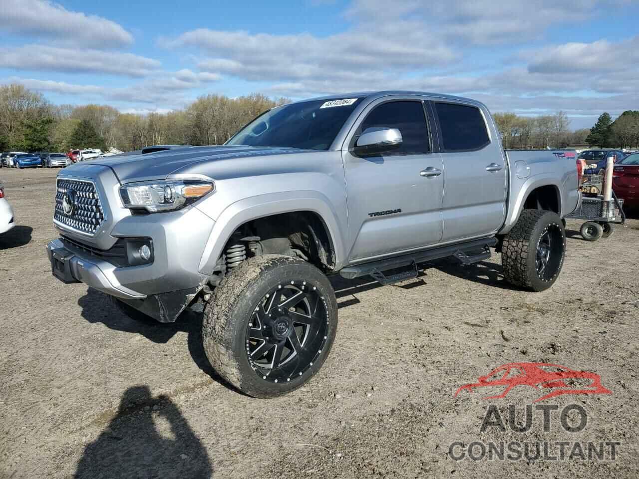 TOYOTA TACOMA 2019 - 5TFCZ5ANXKX205975