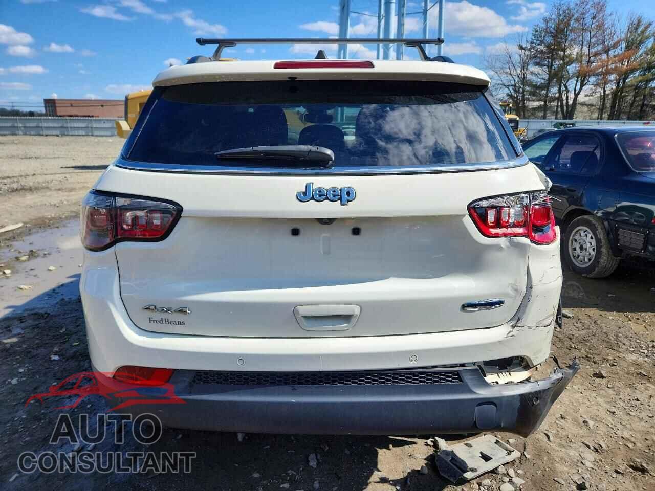 JEEP COMPASS 2018 - 3C4NJDBBXJT372202