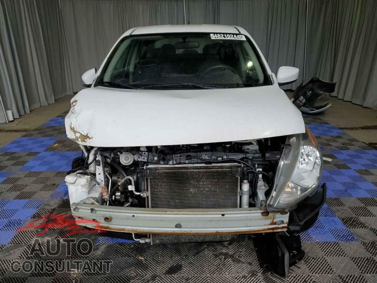 NISSAN VERSA 2017 - 3N1CN7AP5HL864594