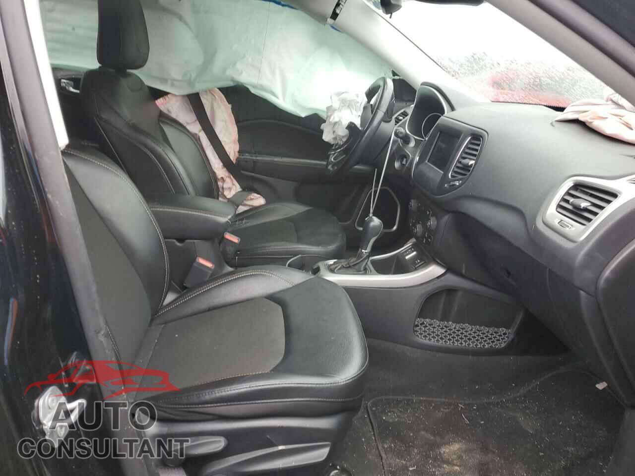 JEEP COMPASS 2020 - 3C4NJCBBXLT153012