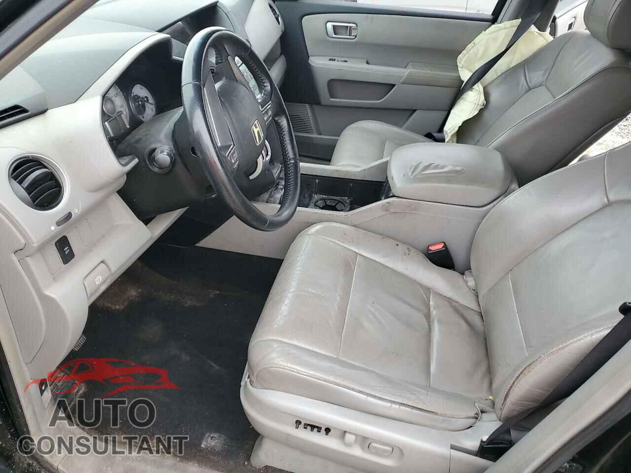 HONDA PILOT 2009 - 5FNYF38549B022083
