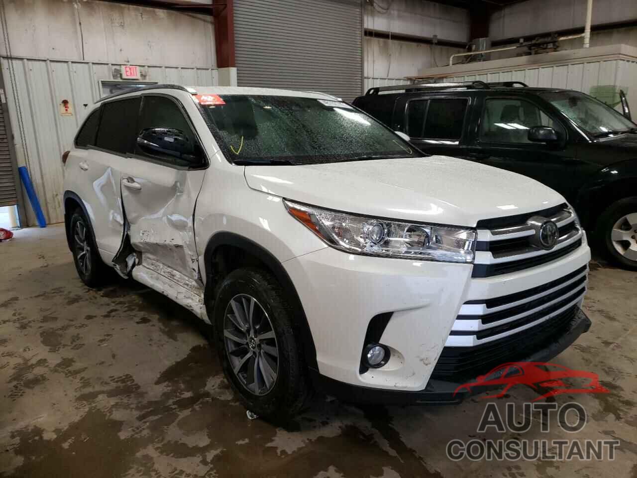 TOYOTA HIGHLANDER 2017 - 5TDKZRFH8HS525798