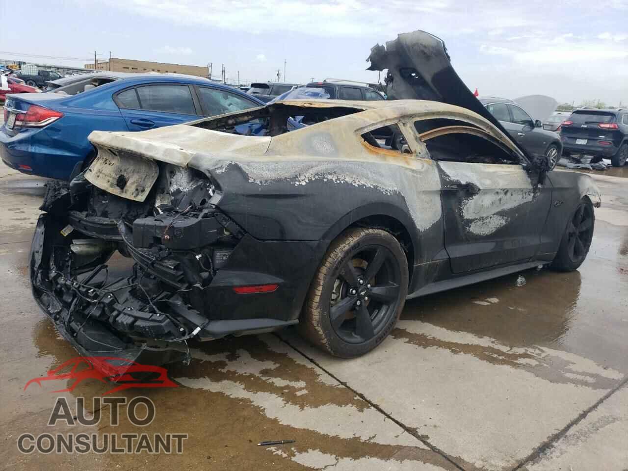 FORD MUSTANG 2023 - 1FA6P8CF7P5303106