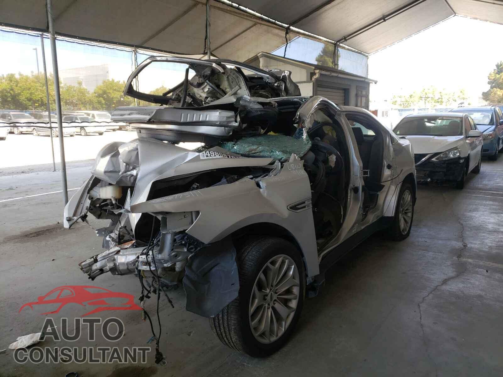 FORD TAURUS 2017 - 1FAHP2F80HG102480