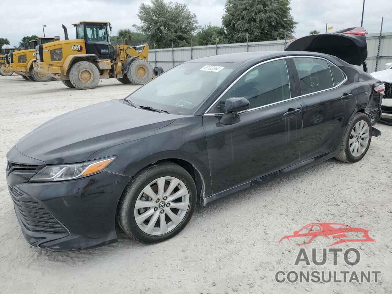 TOYOTA CAMRY 2018 - 4T1B11HK2JU077749