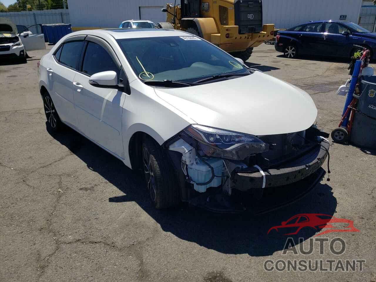 TOYOTA COROLLA 2018 - 5YFBURHE0JP848646