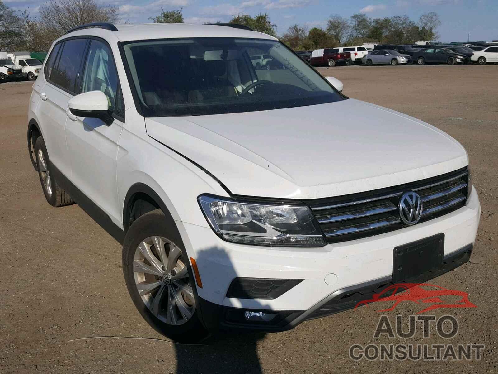 VOLKSWAGEN TIGUAN S 2018 - 3VV1B7AX8JM011220