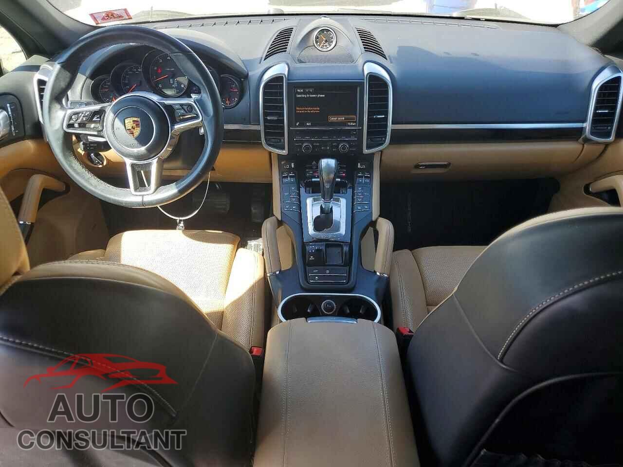 PORSCHE CAYENNE 2016 - WP1AA2A28GKA08776