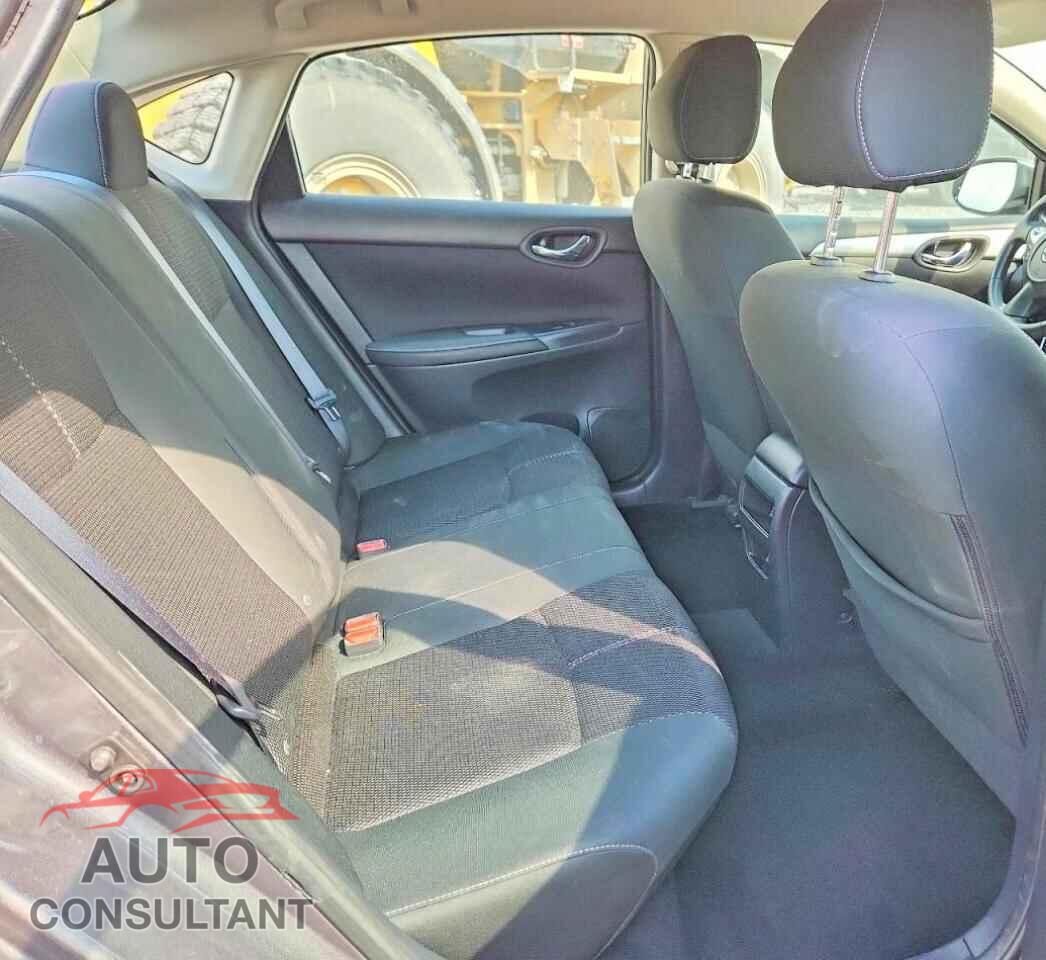 NISSAN SENTRA 2018 - 3N1AB7AP1JY319212