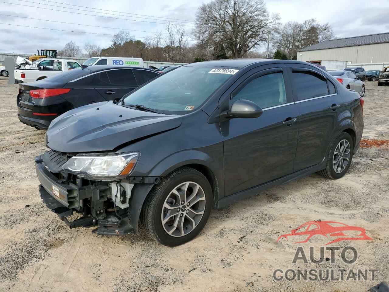 CHEVROLET SONIC 2018 - 1G1JD5SH0J4131022