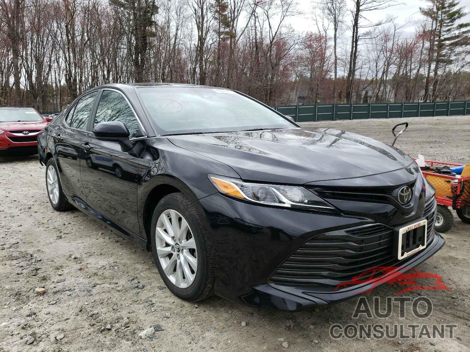 TOYOTA CAMRY 2018 - 4T1B11HK5JU081567