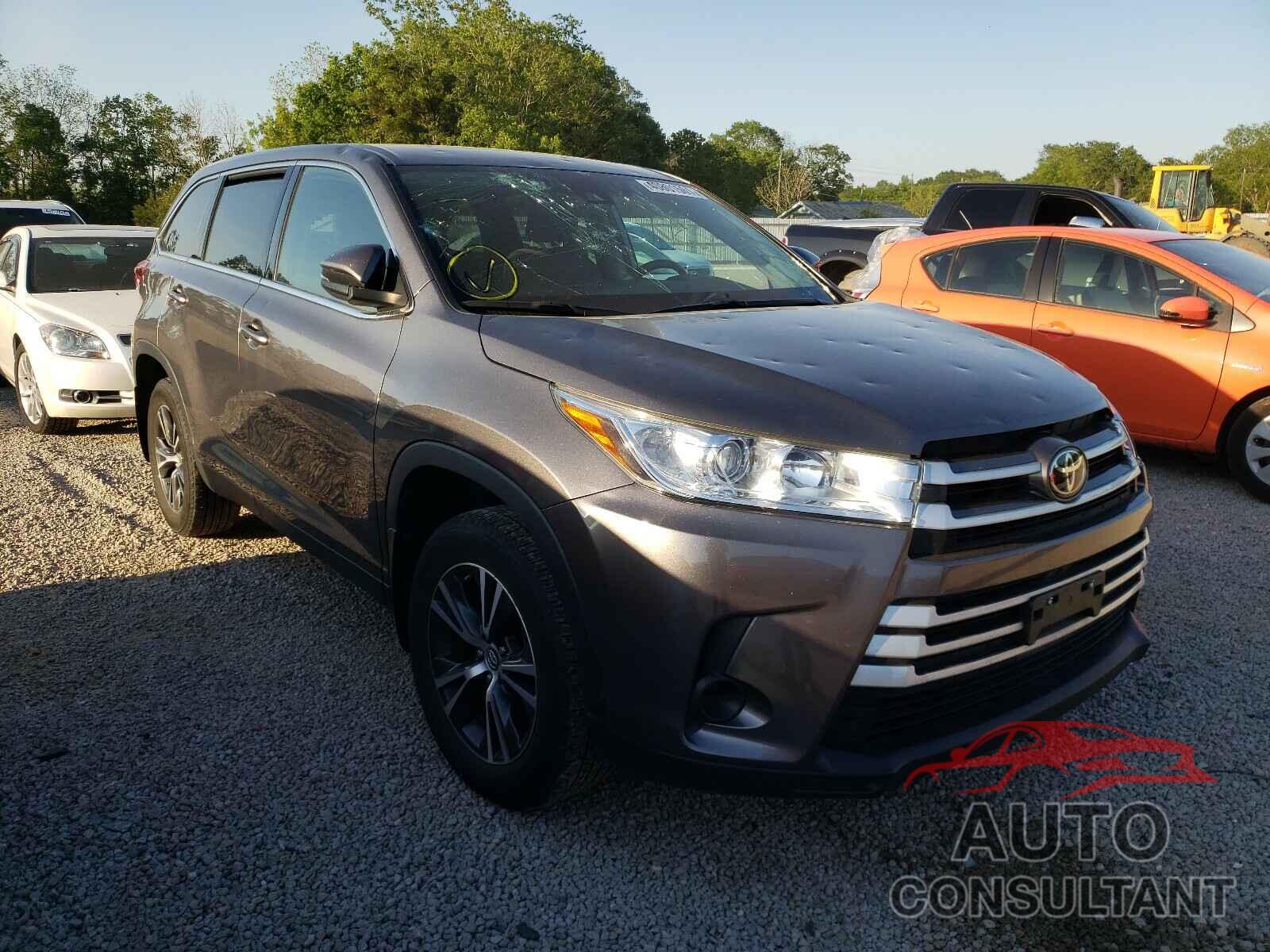 TOYOTA HIGHLANDER 2019 - 5TDBZRFH5KS987369