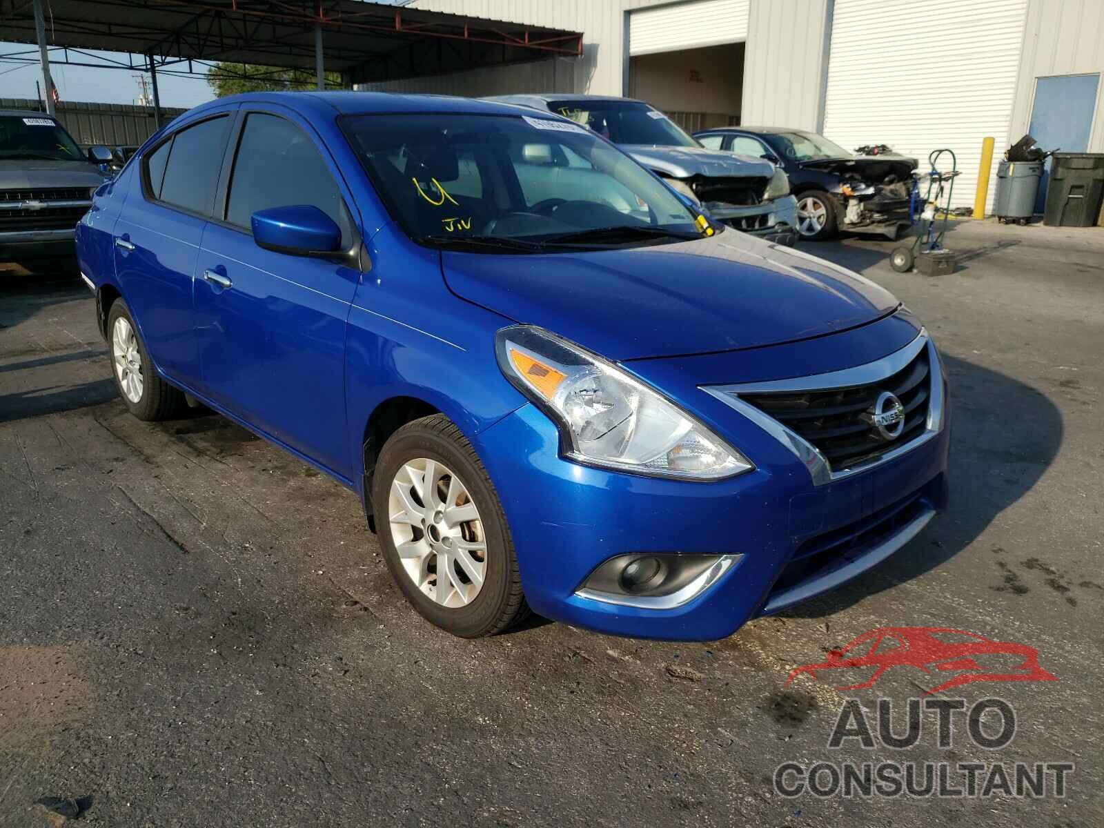 NISSAN VERSA 2017 - 3N1CN7AP9HL852948