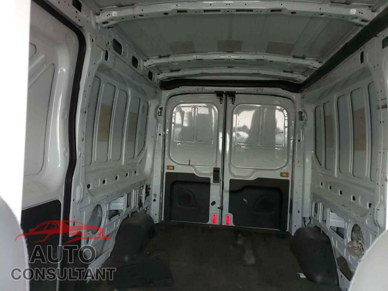 FORD TRANSIT 2018 - 1FTYE2CM5JKA63017