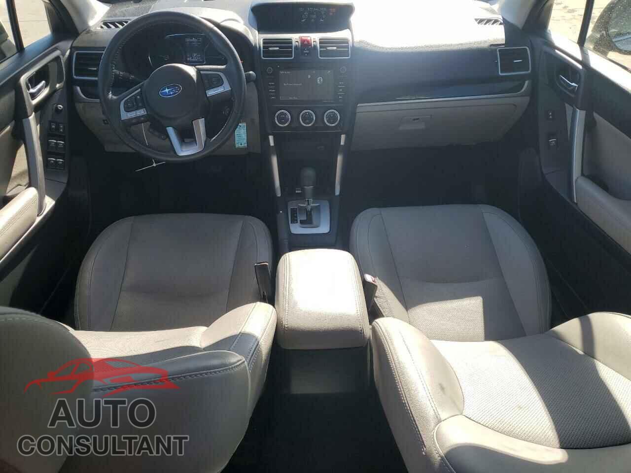 SUBARU FORESTER 2018 - JF2SJAJC2JH400635