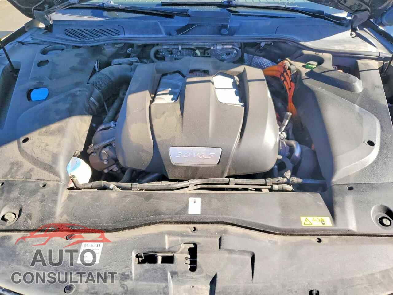 PORSCHE CAYENNE 2017 - WP1AE2A28HLA70114