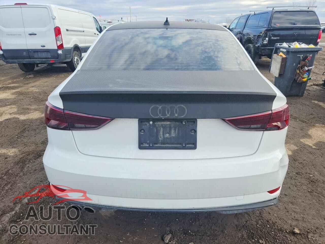 AUDI A3 2017 - WAUAUGFF2H1043643