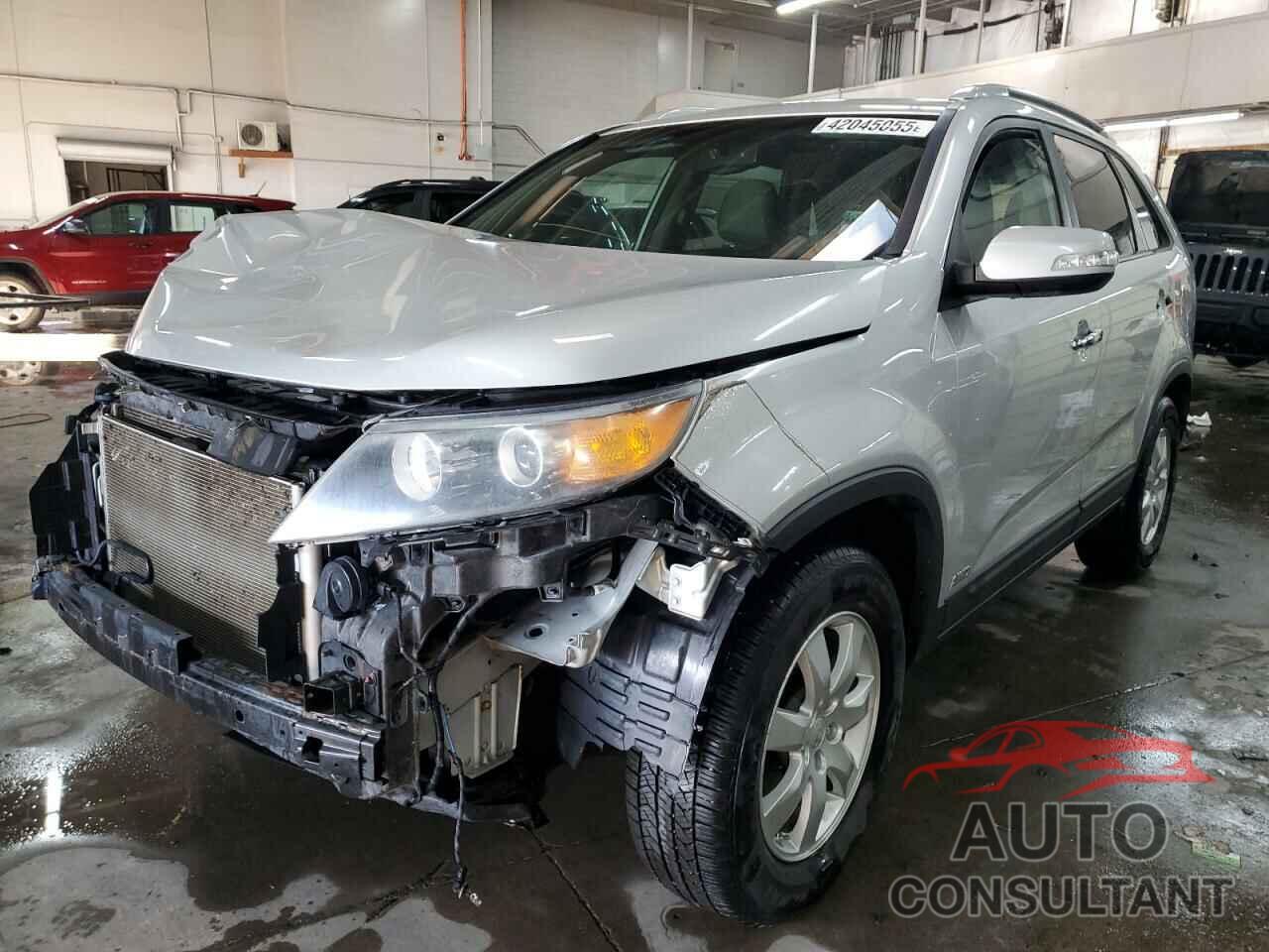KIA SORENTO 2011 - 5XYKTCA18BG080900