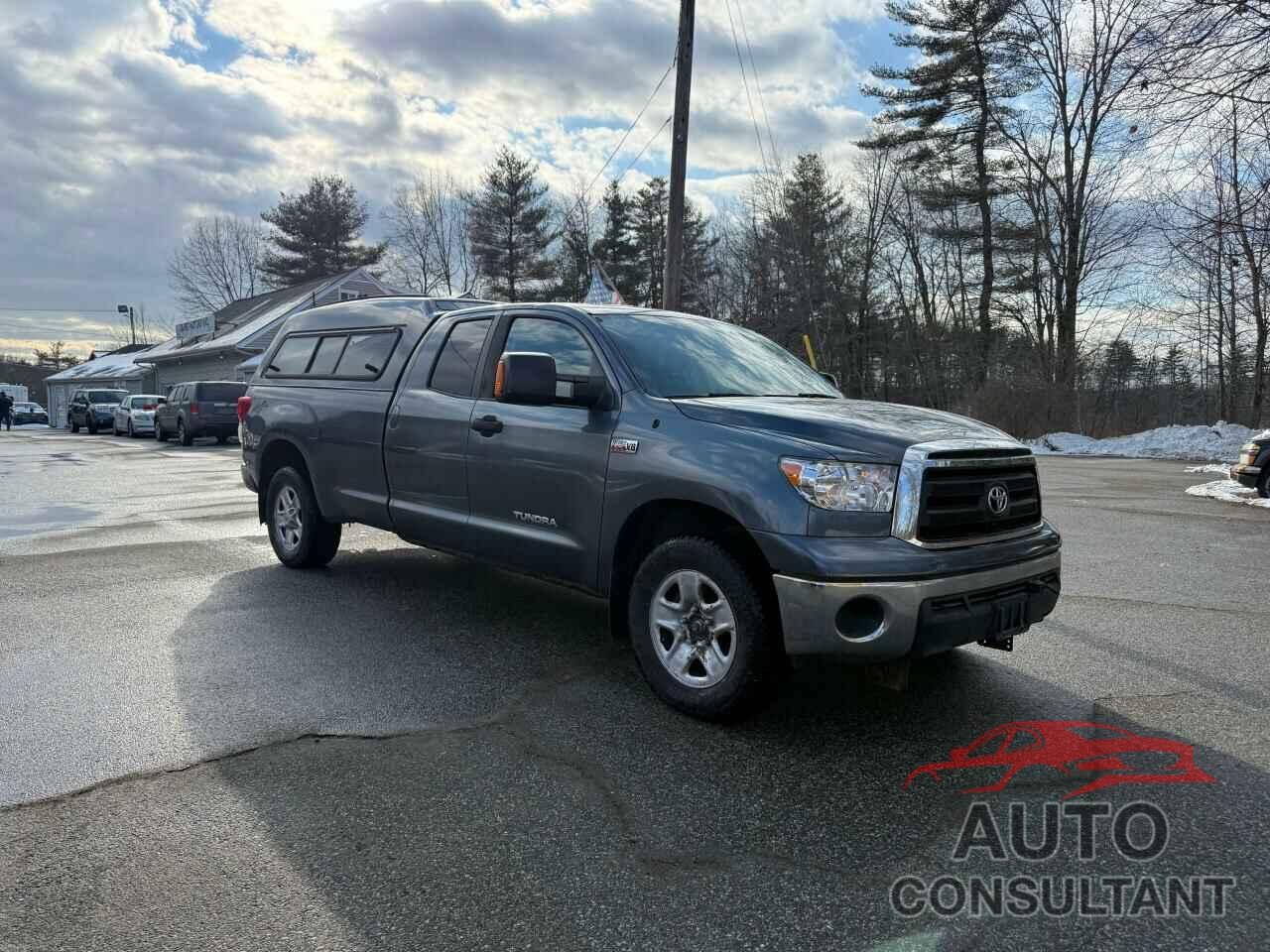 TOYOTA TUNDRA 2010 - 5TFCY5F13AX010145