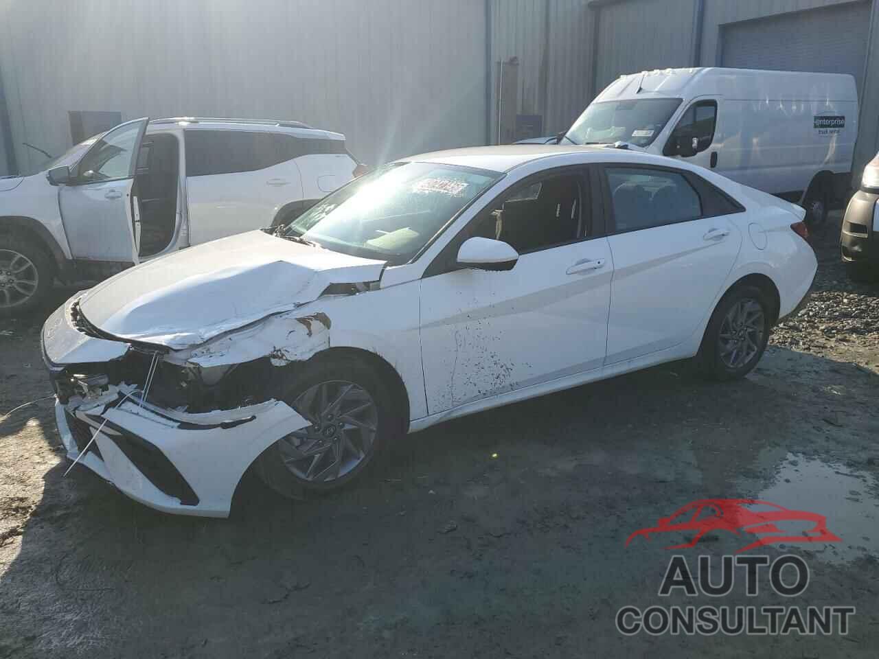 HYUNDAI ELANTRA 2024 - KMHLM4DGXRU662220