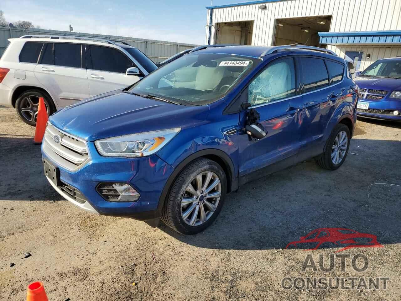 FORD ESCAPE 2017 - 1FMCU0J99HUD51987