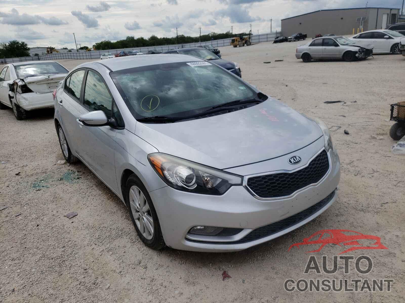 KIA FORTE 2016 - KNAFX4A61G5449679