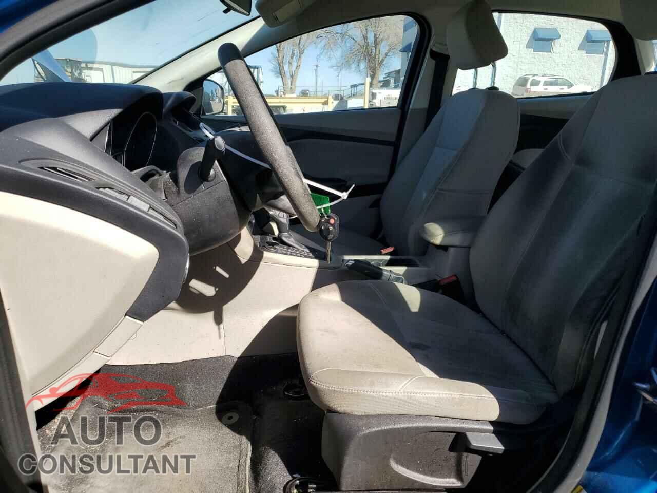 FORD FOCUS 2016 - 1FADP3F28GL207497