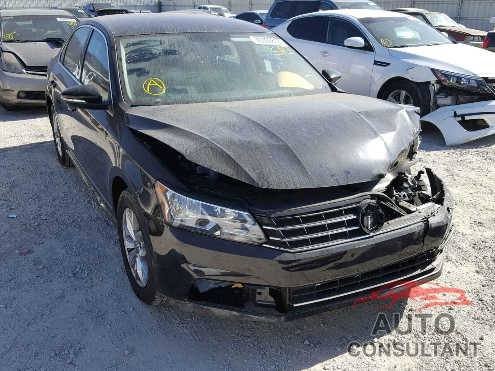 VOLKSWAGEN PASSAT 2017 - 1VWAT7A32HC020349