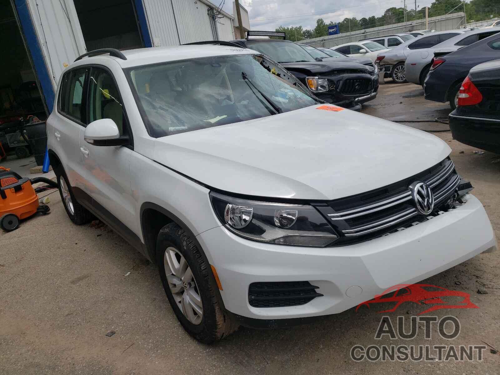 VOLKSWAGEN TIGUAN 2017 - WVGAV7AX0HW512534