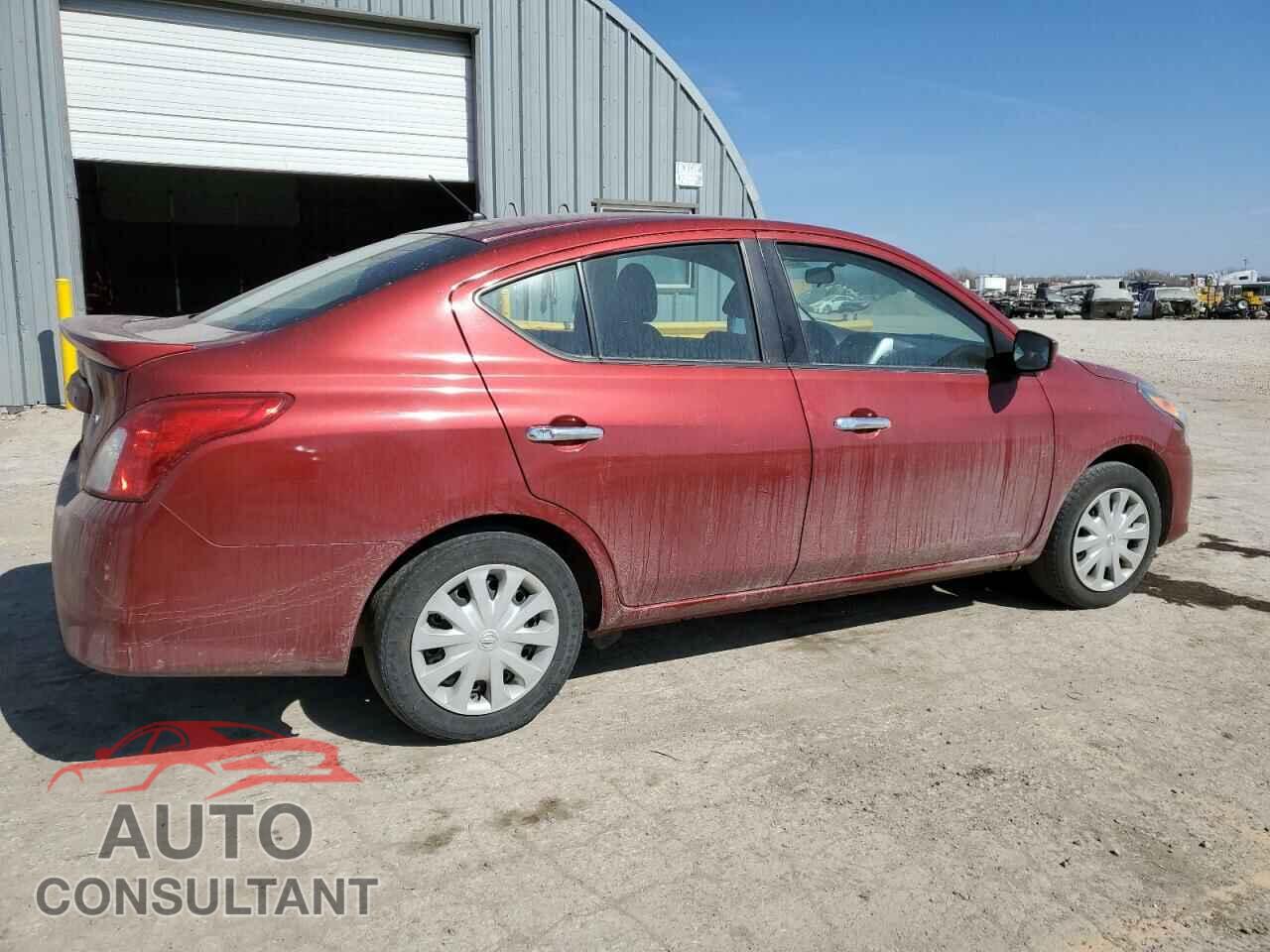 NISSAN VERSA 2017 - 3N1CN7AP3HL878039