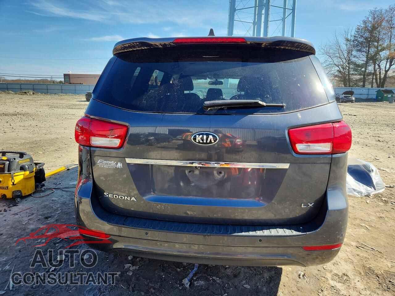 KIA All Models 2017 - KNDMB5C19H6326952