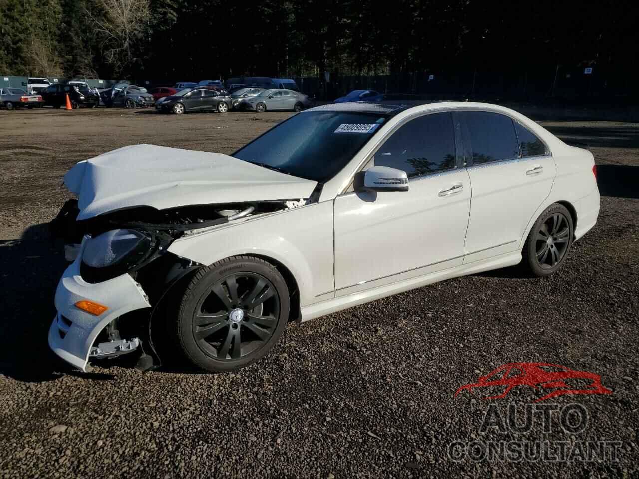 MERCEDES-BENZ C-CLASS 2012 - WDDGF8BB8CA729930