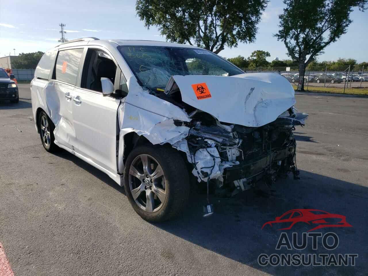 TOYOTA SIENNA 2018 - 5TDXZ3DC0JS942641