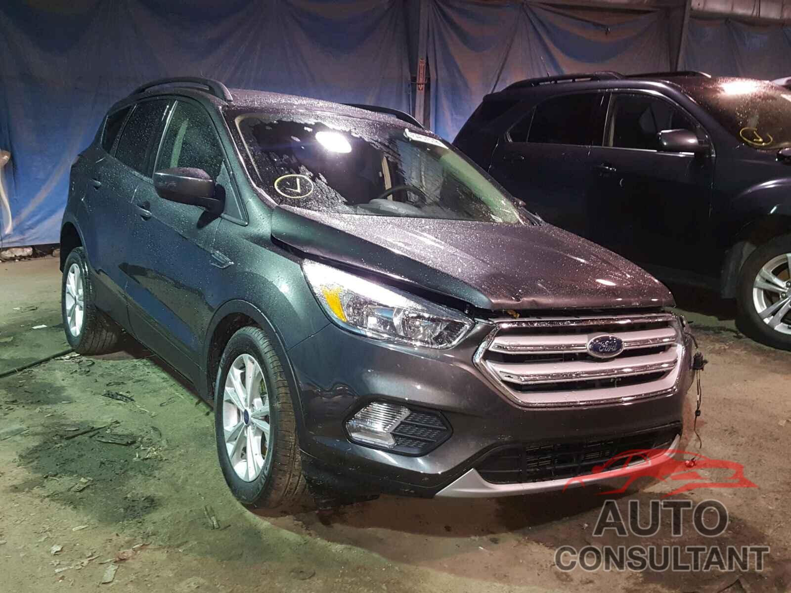 FORD ESCAPE SE 2018 - 1FMCU0GD5JUD03579