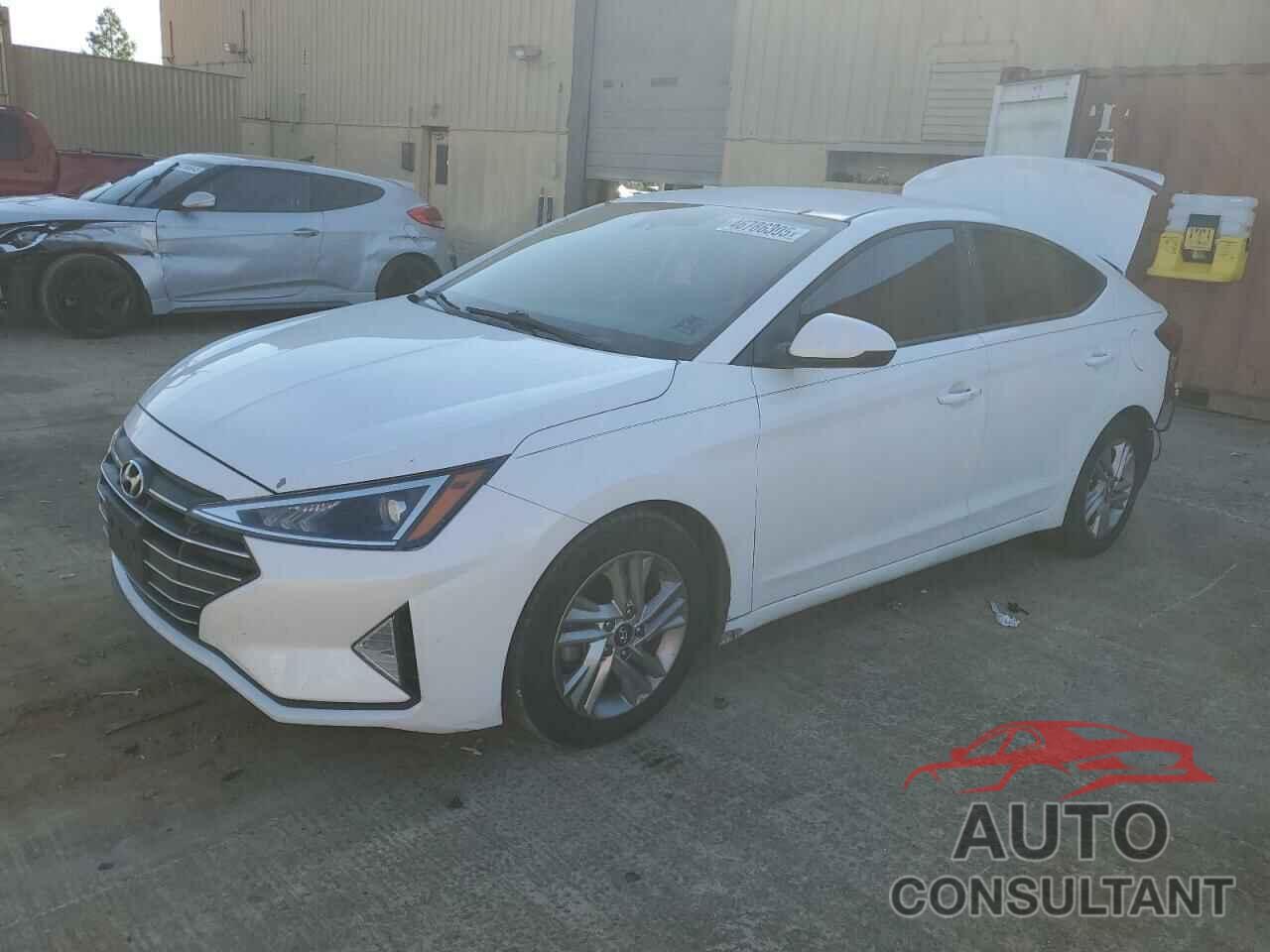HYUNDAI ELANTRA 2019 - 5NPD84LF0KH484341