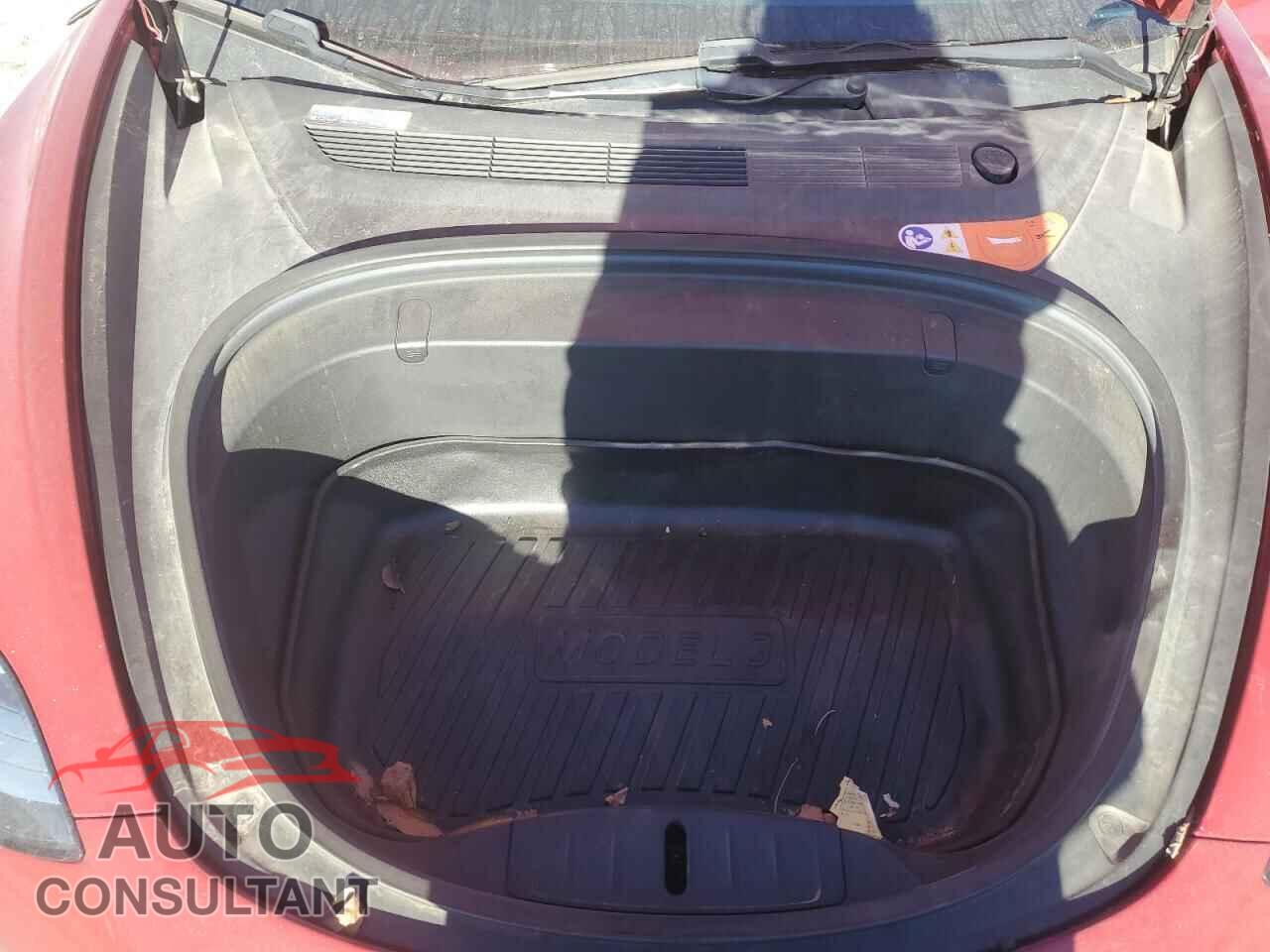 TESLA MODEL 3 2018 - 5YJ3E1EA7JF007147