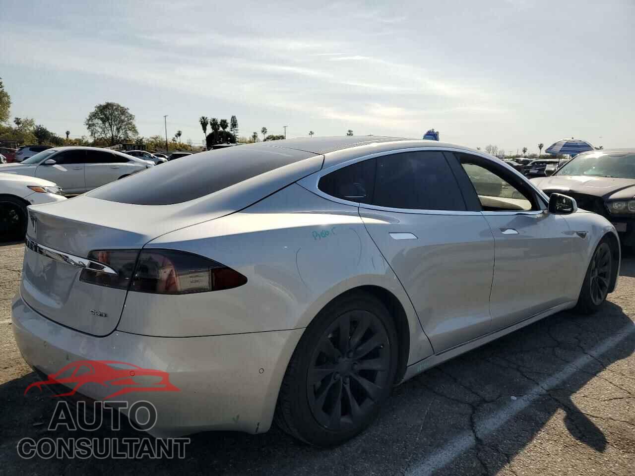 TESLA MODEL S 2016 - 5YJSA1E2XGF155351
