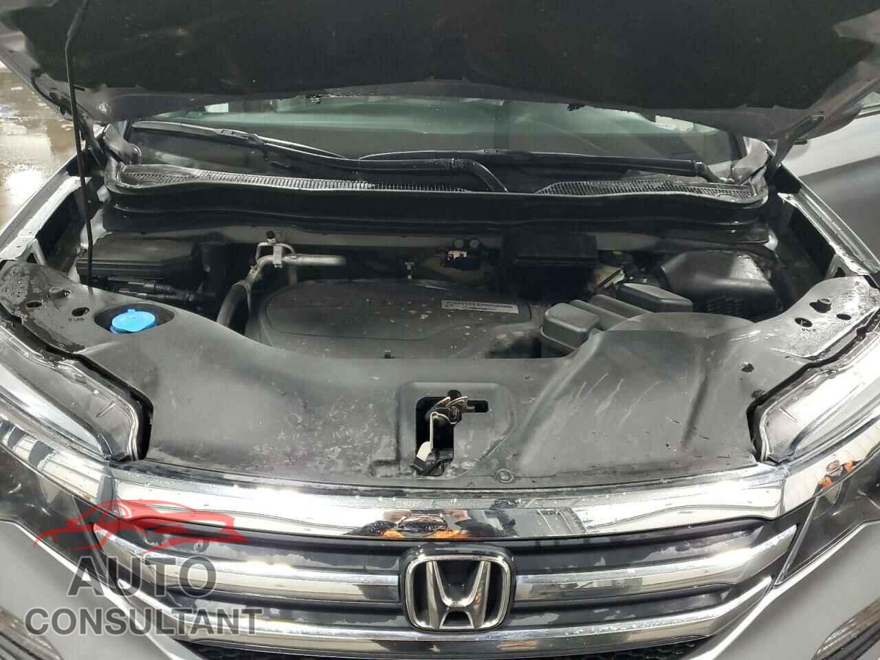 HONDA PILOT 2017 - 5FNYF6H55HB007740