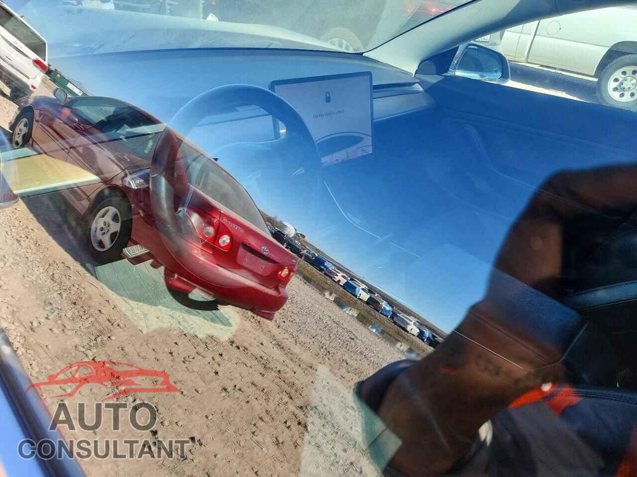 TESLA MODEL 3 2019 - 5YJ3E1EA0KF400182