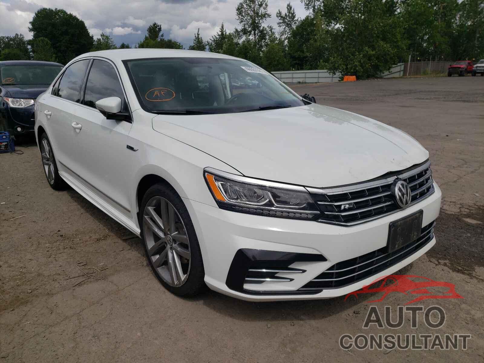 VOLKSWAGEN PASSAT 2017 - 1VWDT7A32HC022552