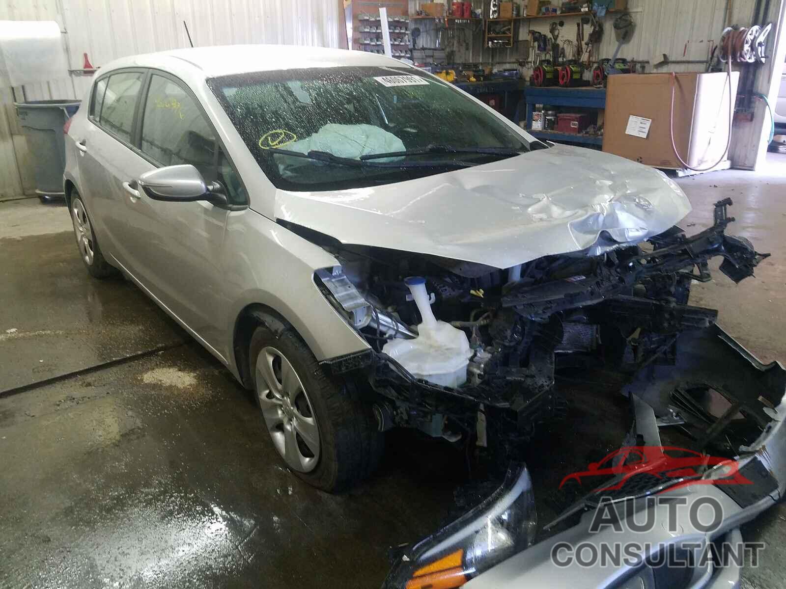 KIA FORTE 2016 - KNAFK5A83G5591716