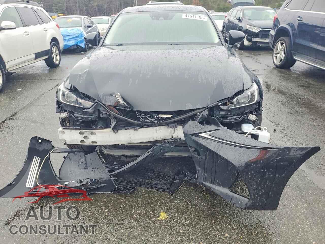LEXUS IS 2018 - JTHC81D20J5030366