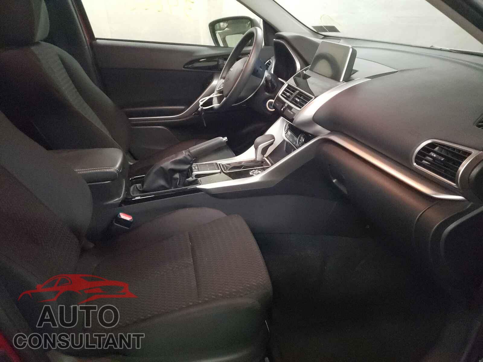 MITSUBISHI ECLIPSE 2019 - JA4AT4AA2KZ028563