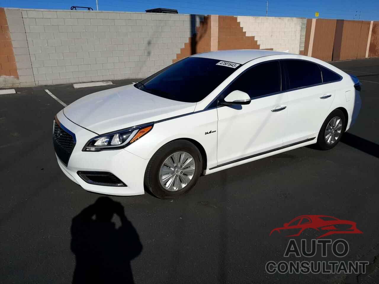 HYUNDAI SONATA 2017 - KMHE24L1XHA059571