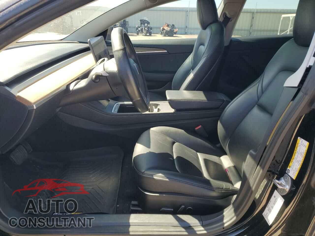 TESLA MODEL 3 2021 - 5YJ3E1EA2MF986029