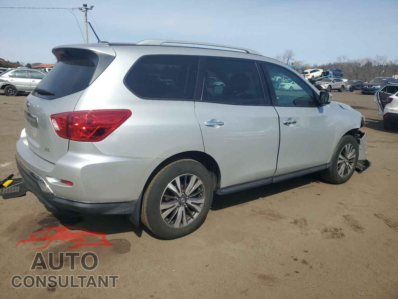 NISSAN PATHFINDER 2017 - 5N1DR2MM9HC902331