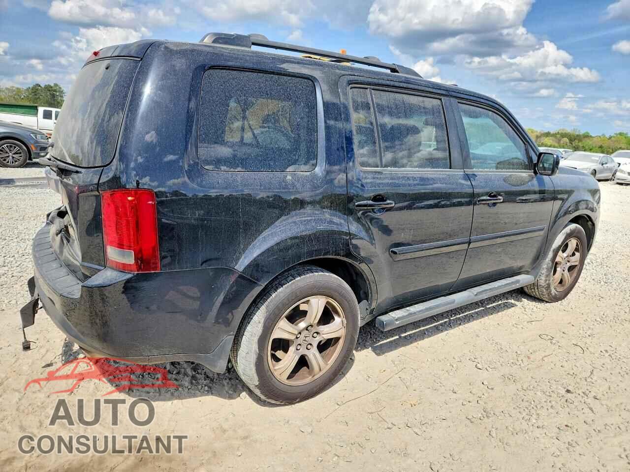 HONDA PILOT 2013 - 5FNYF3H64DB037006
