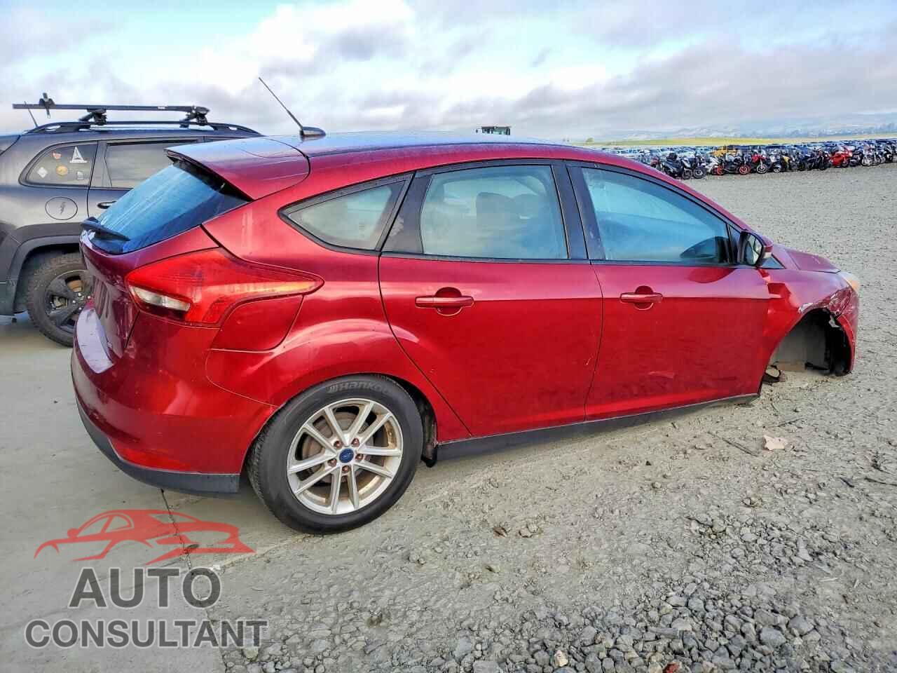 FORD FOCUS 2017 - 1FADP3K2XHL278580
